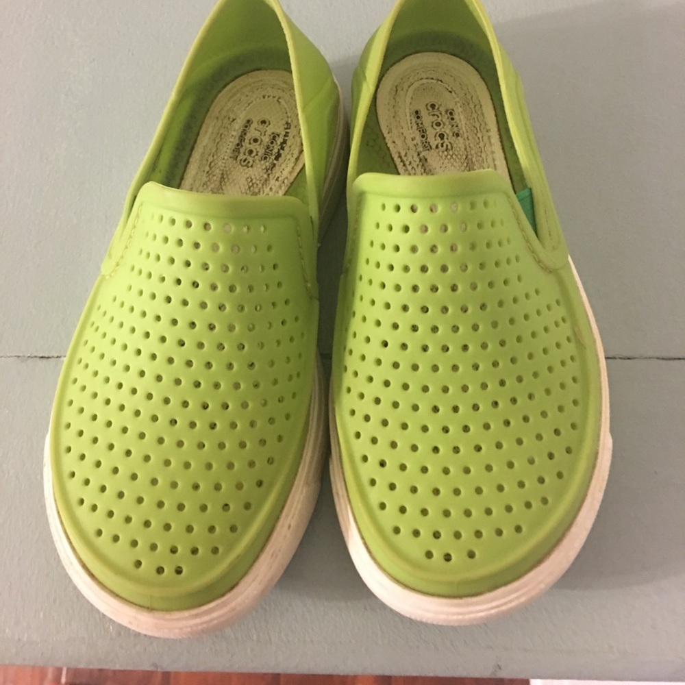 Citilane CROCS size 10